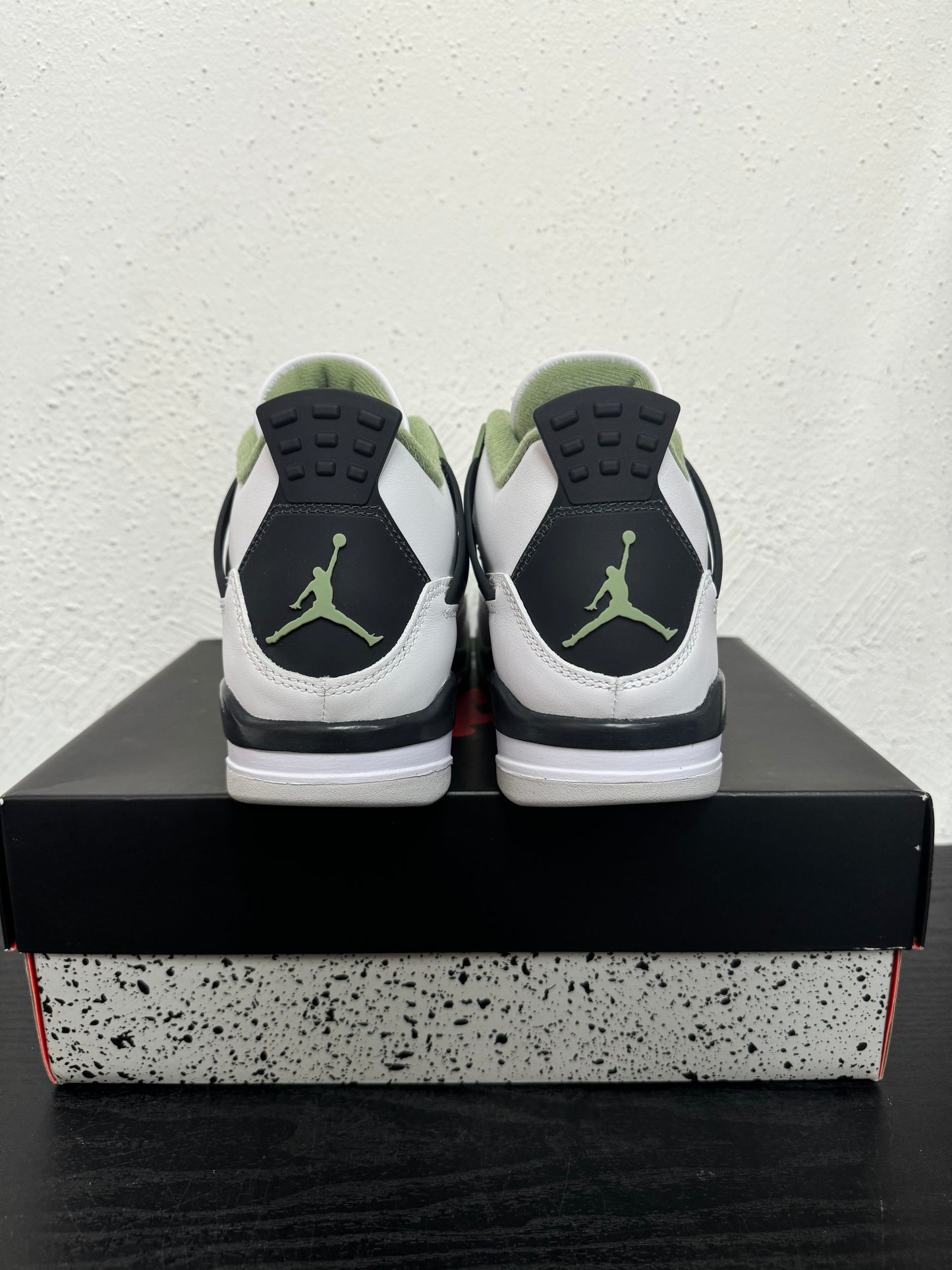 JORDAN 4 SEAFOAM
