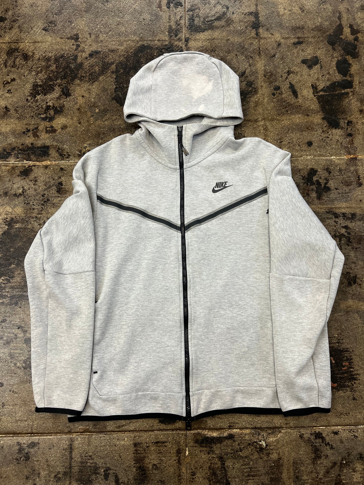 NIKE TECH GREY ZIP UP