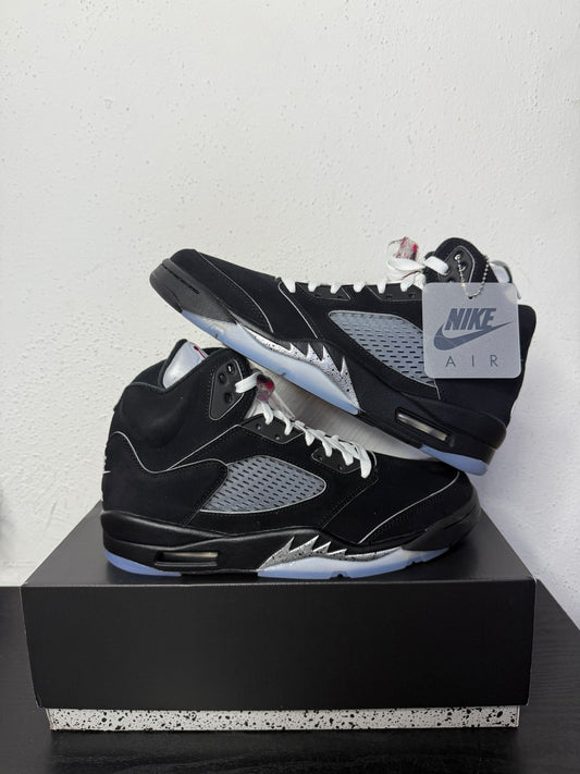 JORDAN 5 METALLIC BLACK REIMAGINED