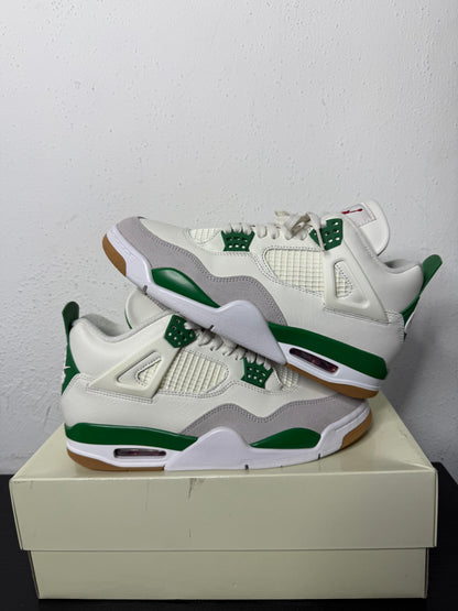 JORDAN 4 PINE GREEN
