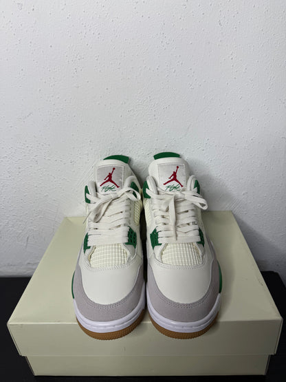 JORDAN 4 PINE GREEN