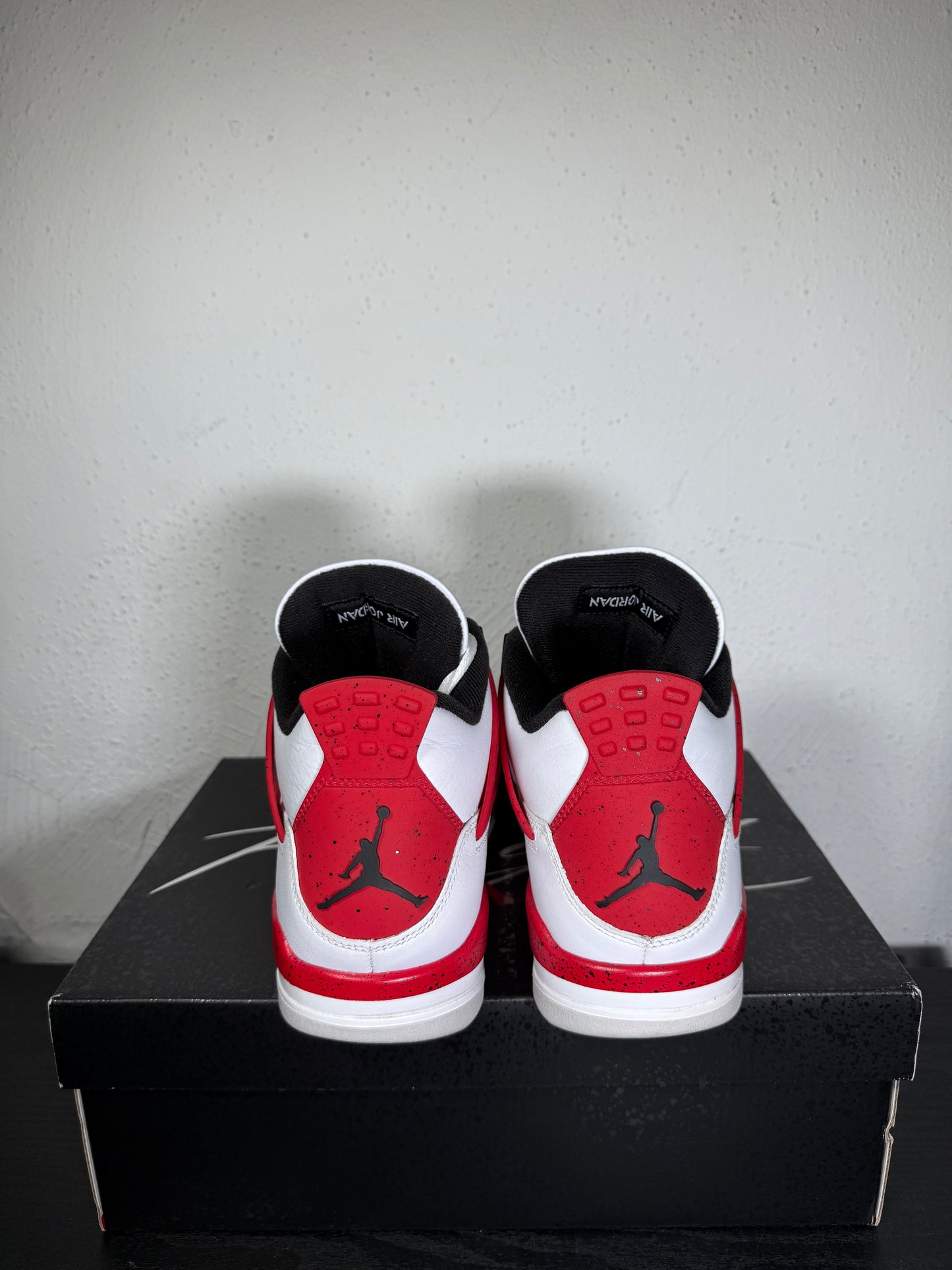 AIR JORDAN 4 RED CEMENT (USED)