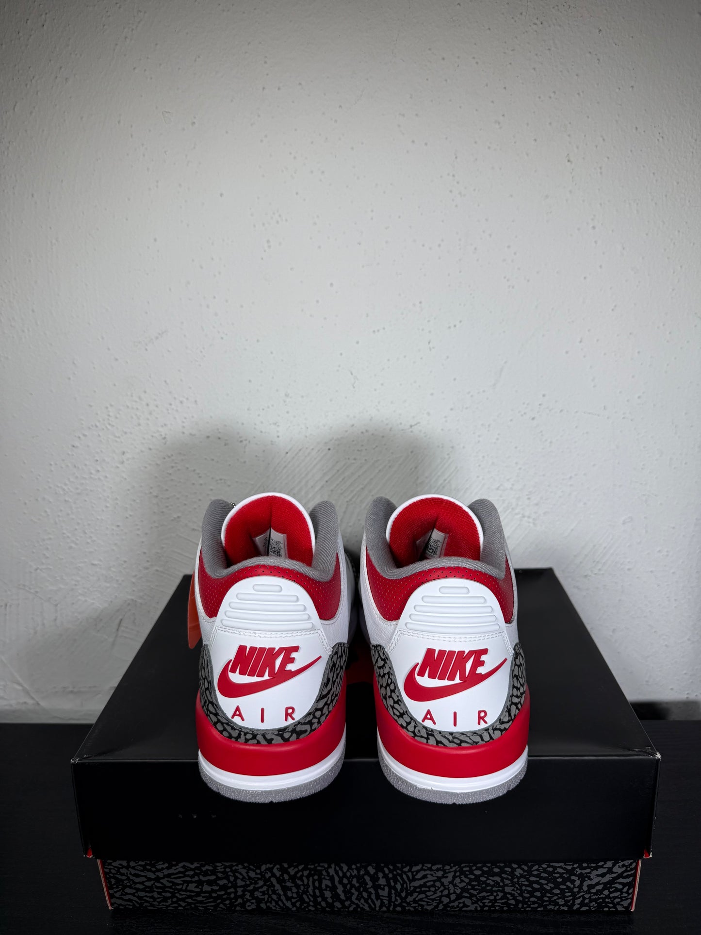 AIR JORDAN 3 FIRE RED (2022)