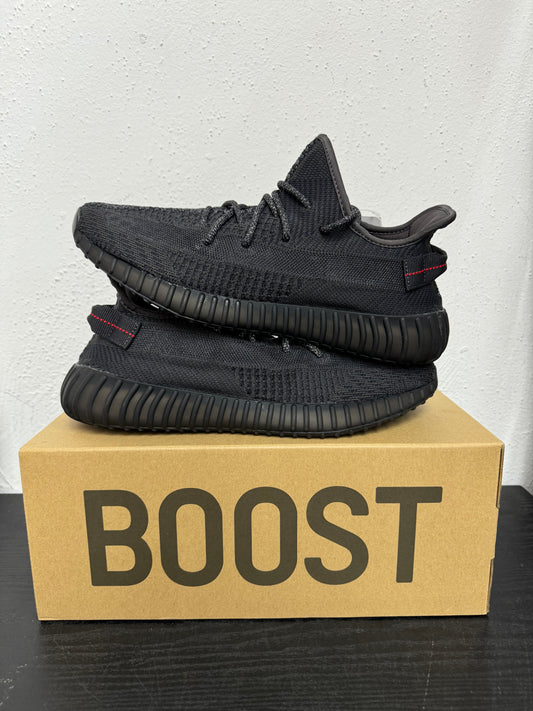 YEEZY 350 TRIPLE BLACK (NON REFLECTIVE)