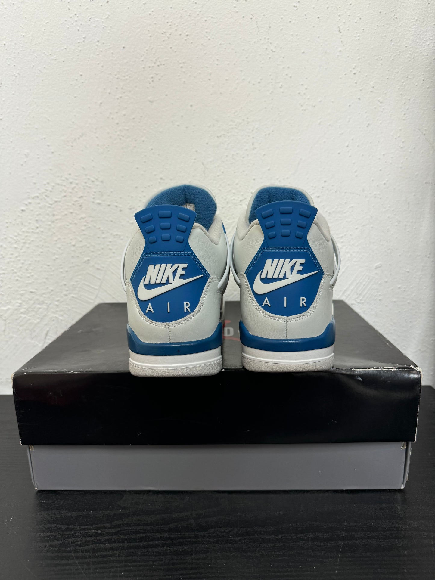 JORDAN 4 MILITARY BLUE (USED)
