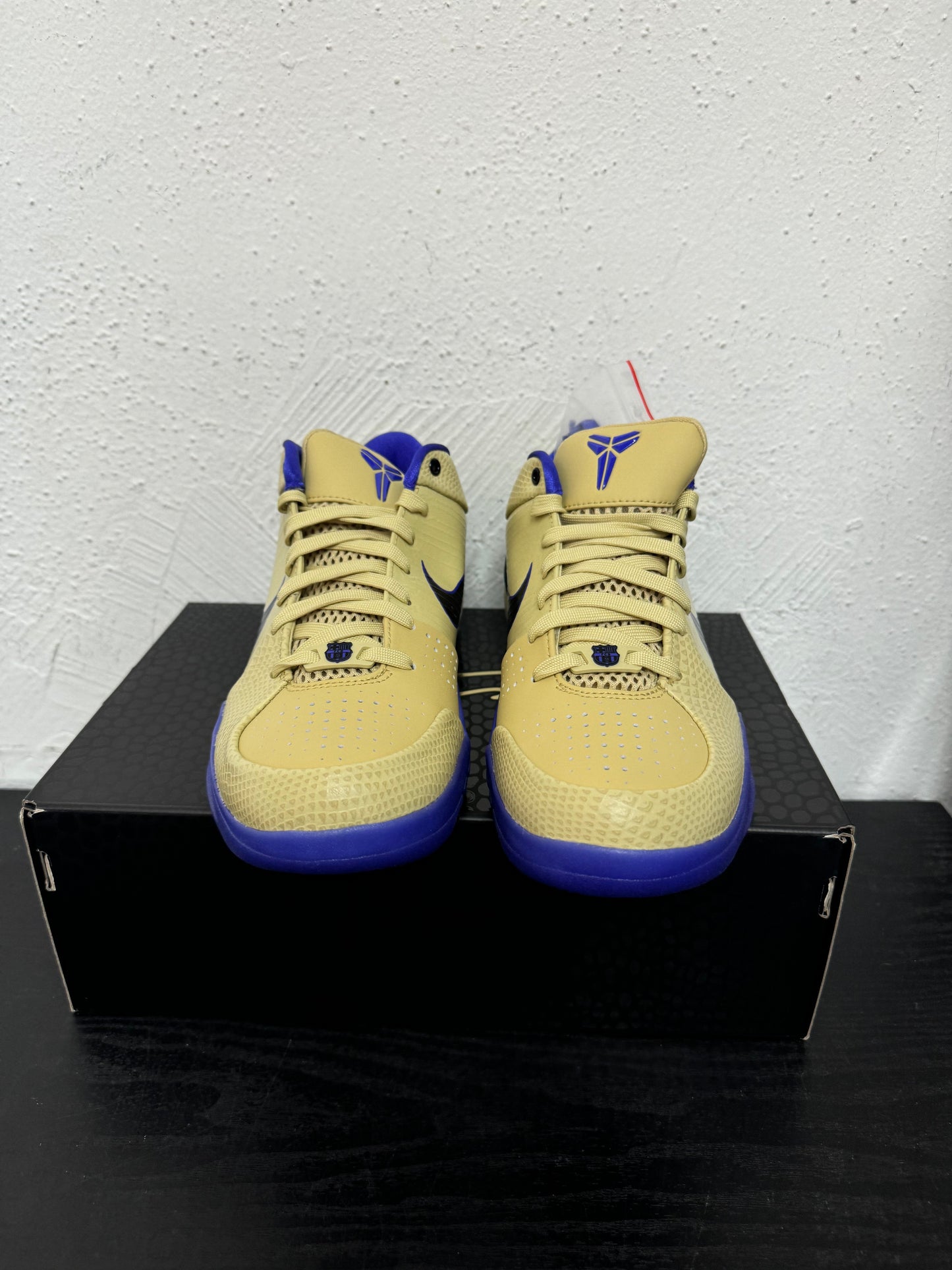 KOBE 4 FC BARCELONA TEAM GOLD