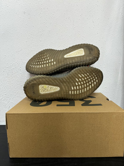 YEEZY 350 BELUGA REFLECTIVE (USED)