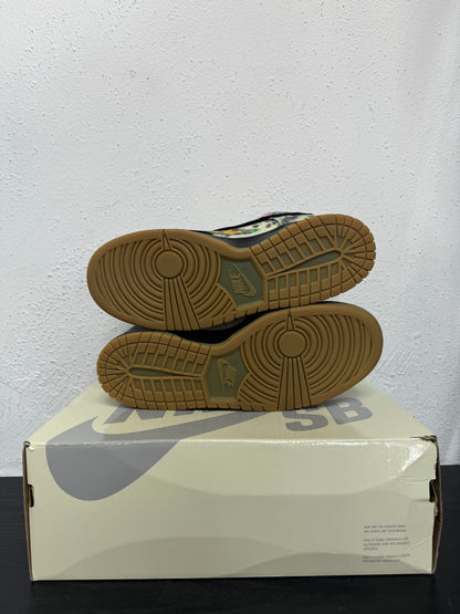 DUNK LOW SB SUPREME RAMMELLZEE (USED)