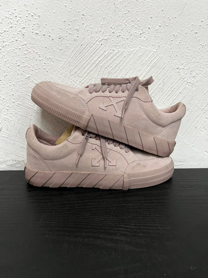 OFF WHITE LOW VULC BLUSH SNEAKER (USED, NB)