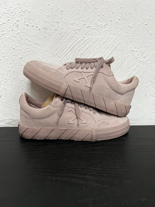 OFF WHITE LOW VULC BLUSH SNEAKER (USED, NB)