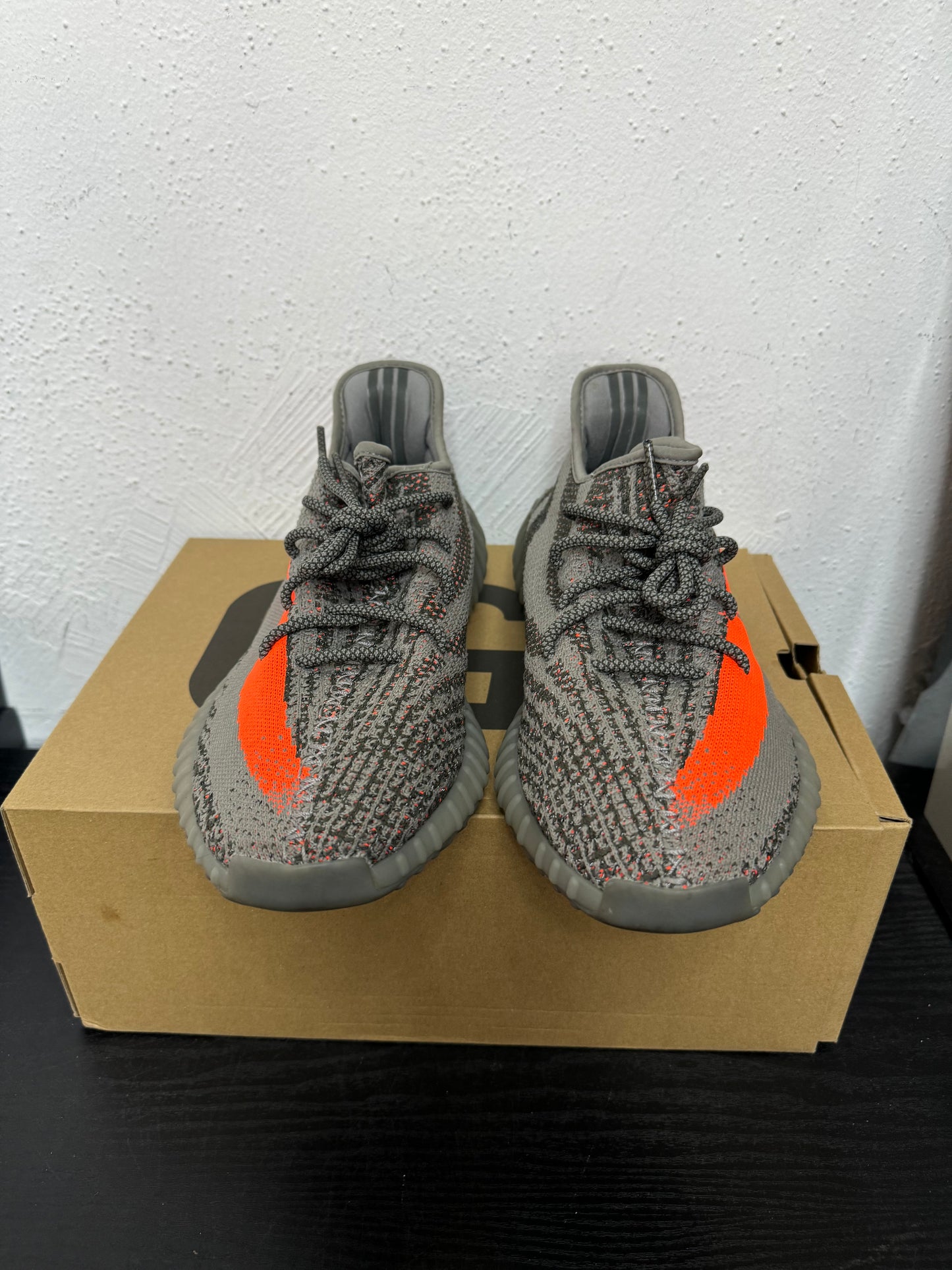 YEEZY 350 BELUGA REFLECTIVE (USED