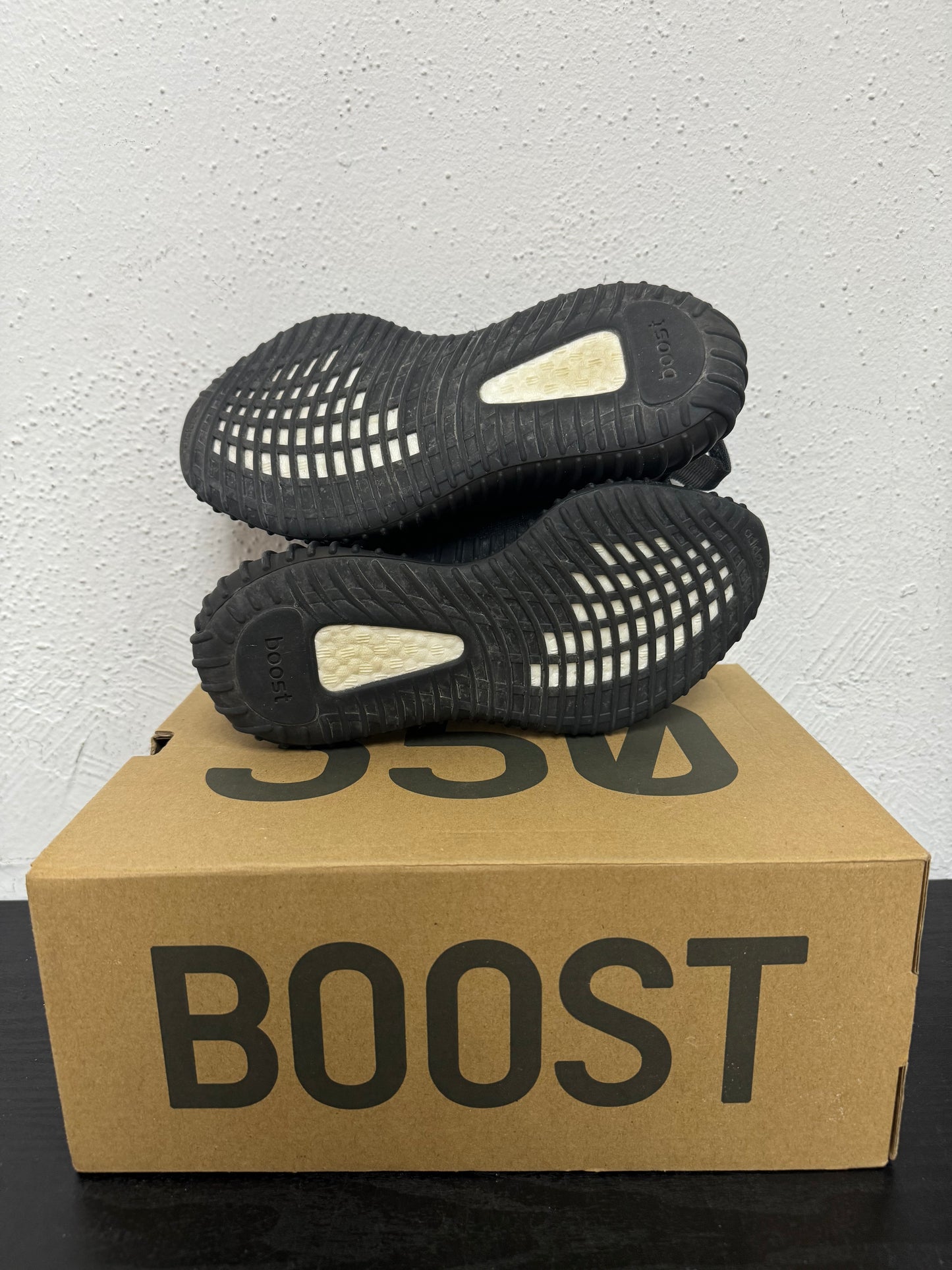 YEEZY 350 MONO CINDER (USED)