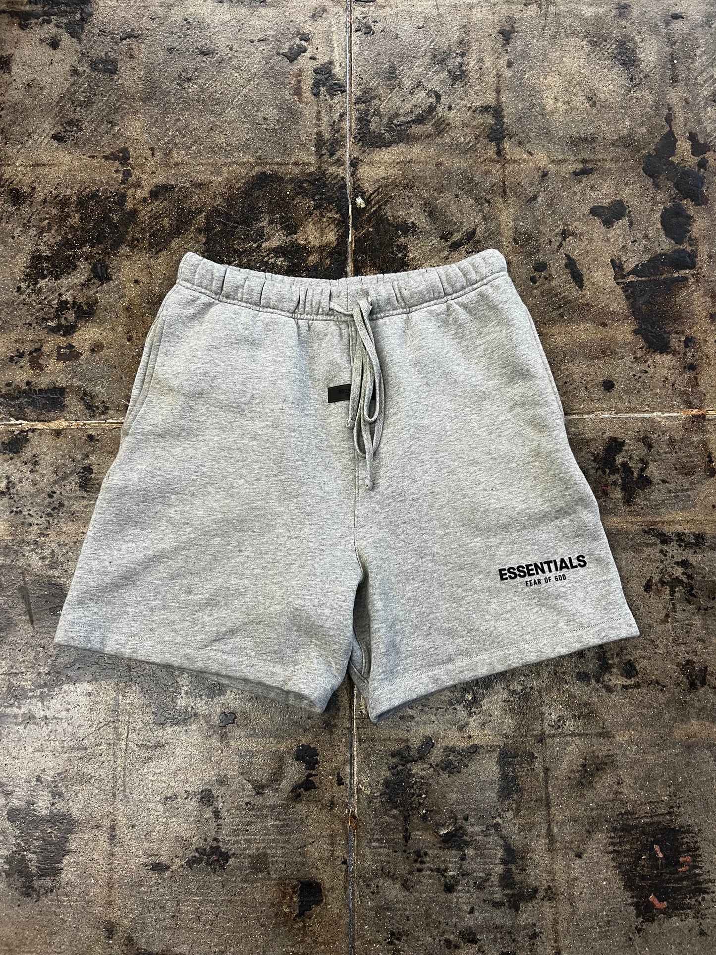 ESSENTIALS SWEATPANTS