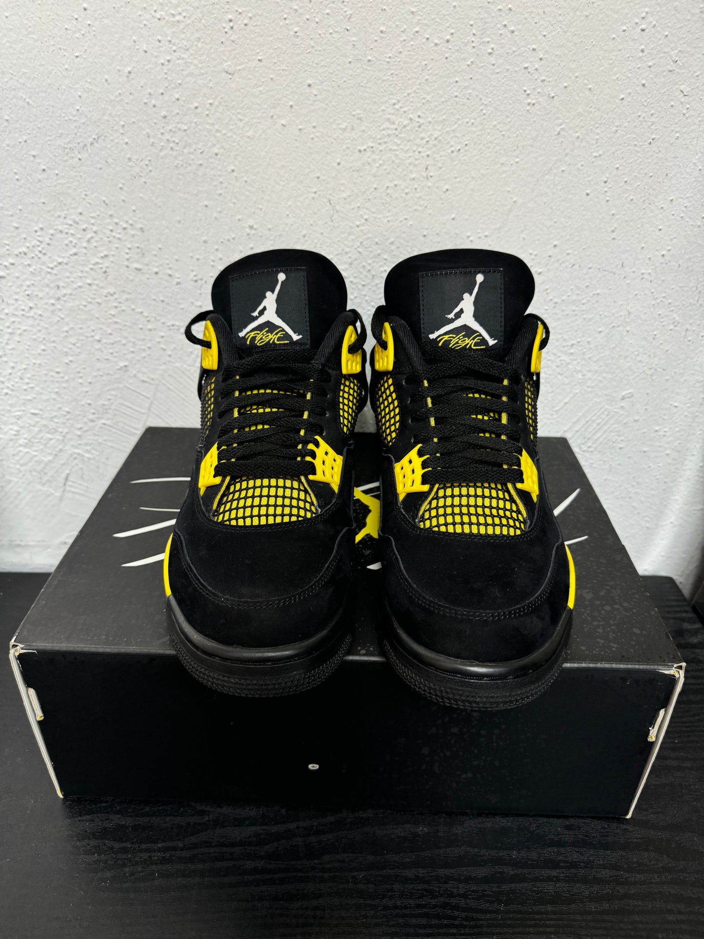 JORDAN 4 YELLOW THUNDER (USED)