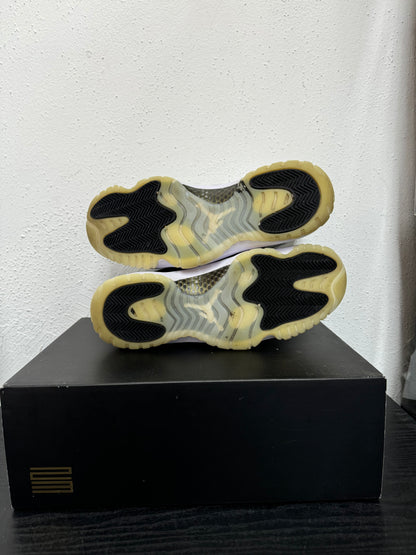 JORDAN 11 GRATITUDE (USED)