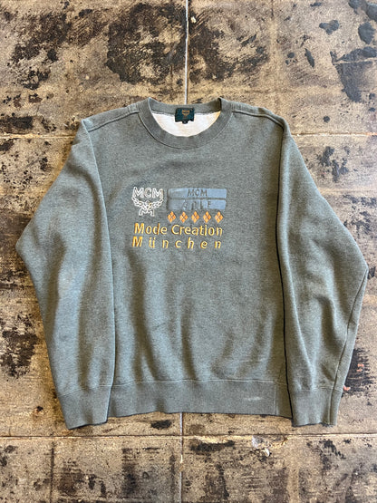 MCM CREWNECK