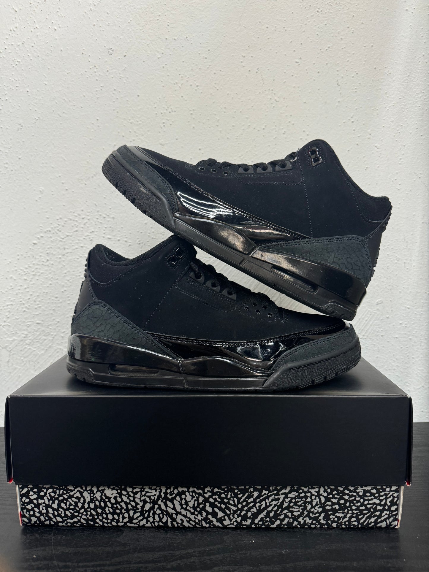 JORDAN 3 BLACK CAT (USED)