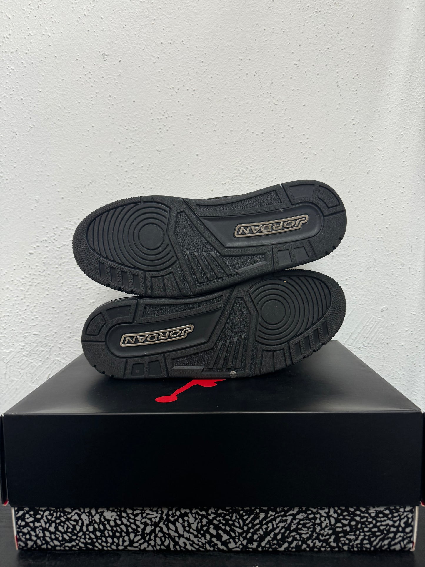 JORDAN 3 BLACK CAT (USED)