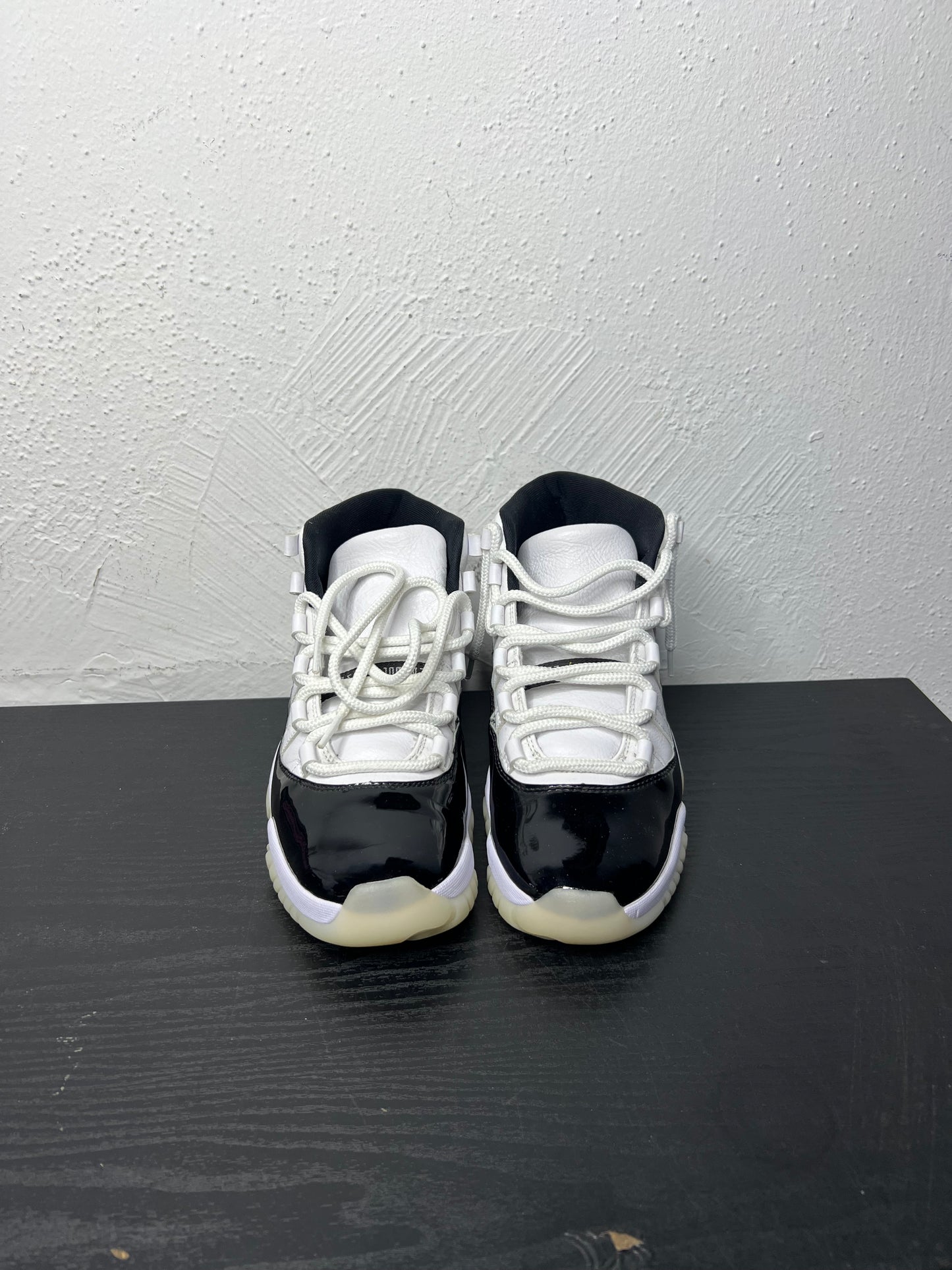 JORDAN 11 DMP GRATITUDE (USED)