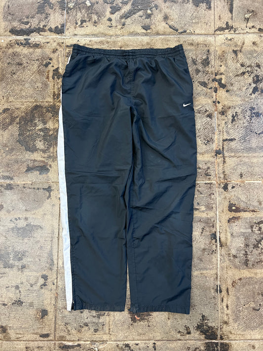 BLACK Y2K NIKE TRACK PANTS
