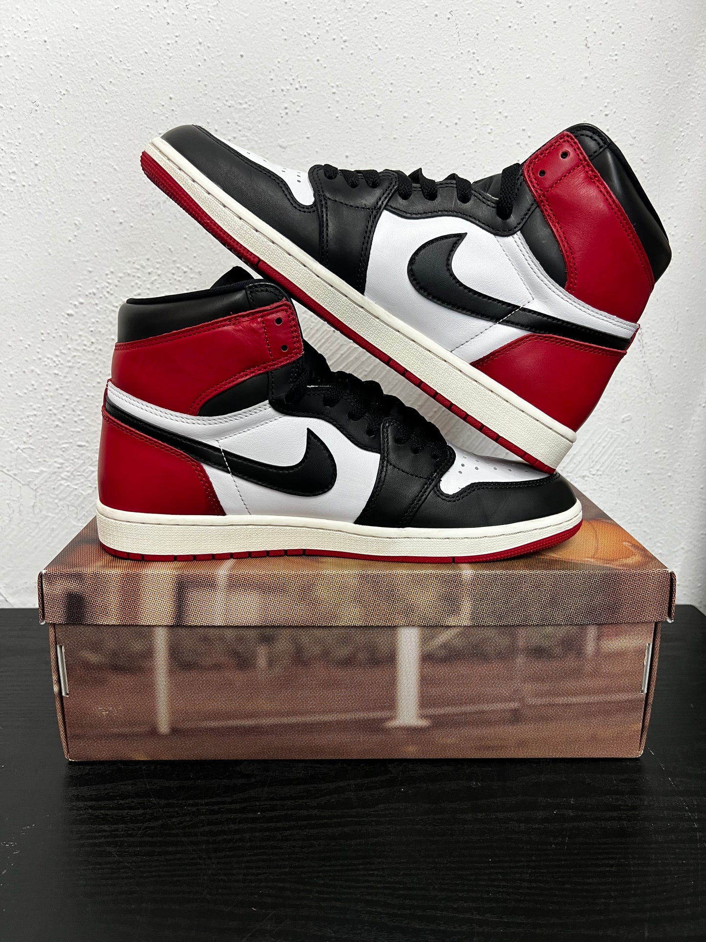 JORDAN 1 BLACK TOE REIMAGINED (USED)