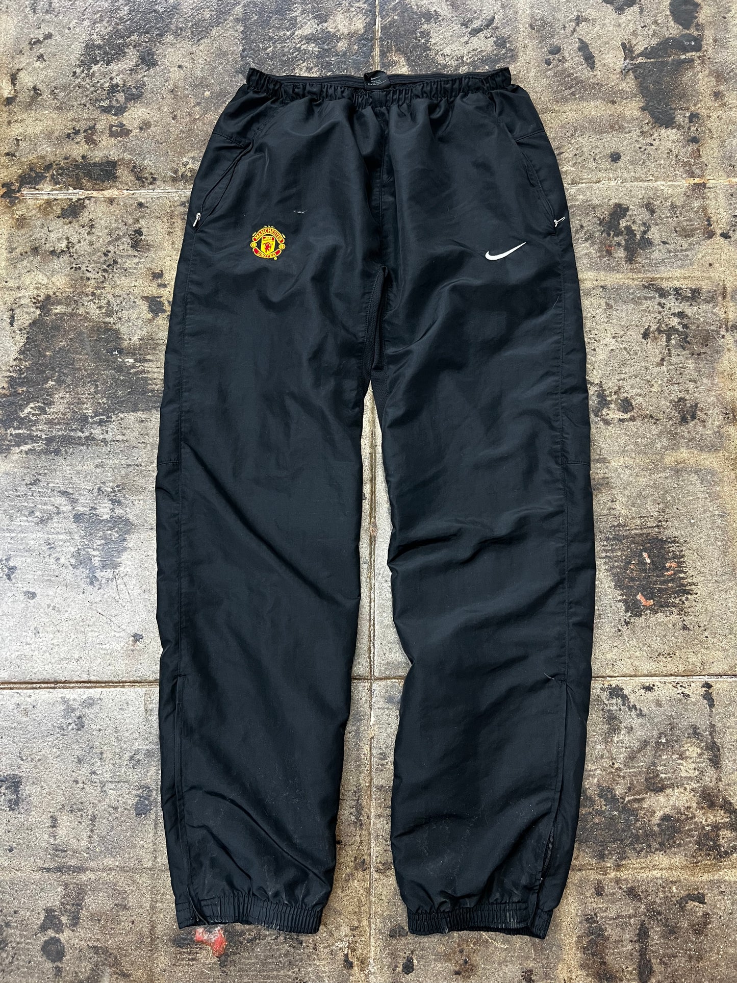 MANCHESTER UNITED NIKE SWEATS