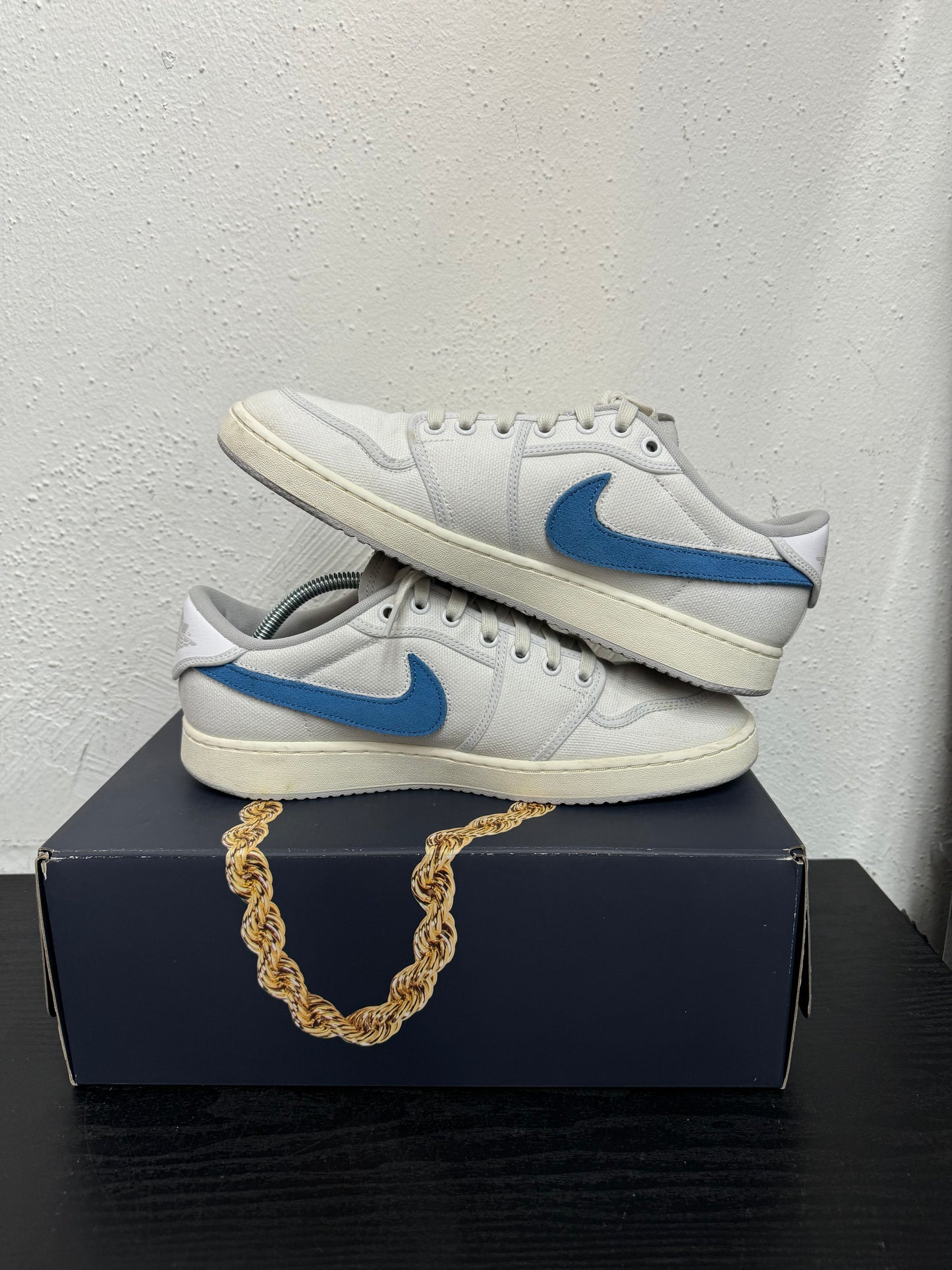 JORDAN 1 LOW UNION AJKO WHITE LOW (USED)