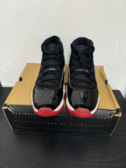JORDAN 11 PLAYOFF BRED (USED)