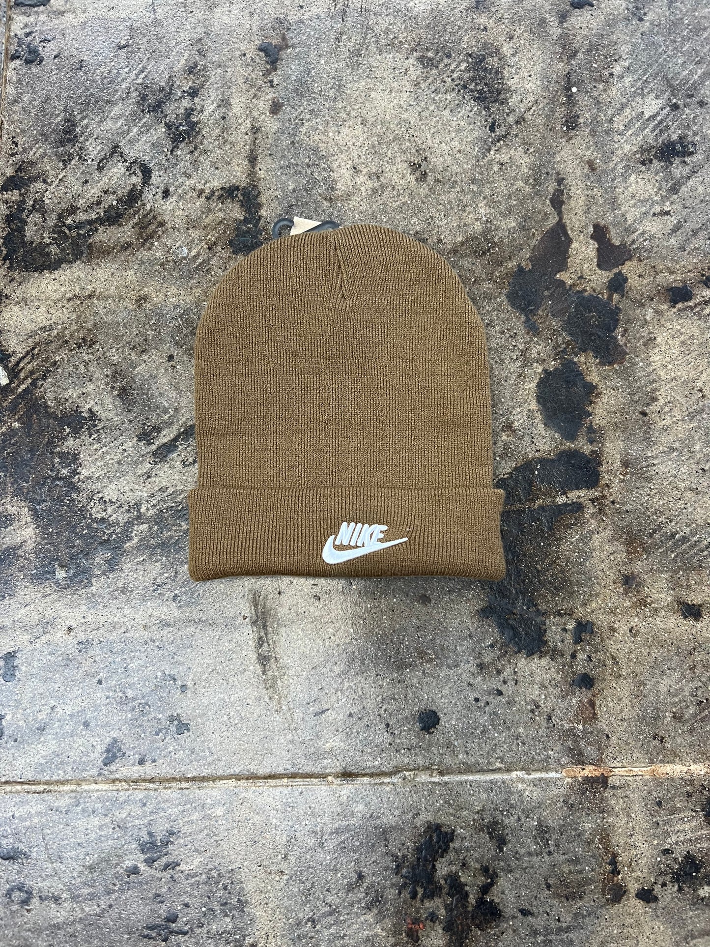 BROWN NIKE BEANIE