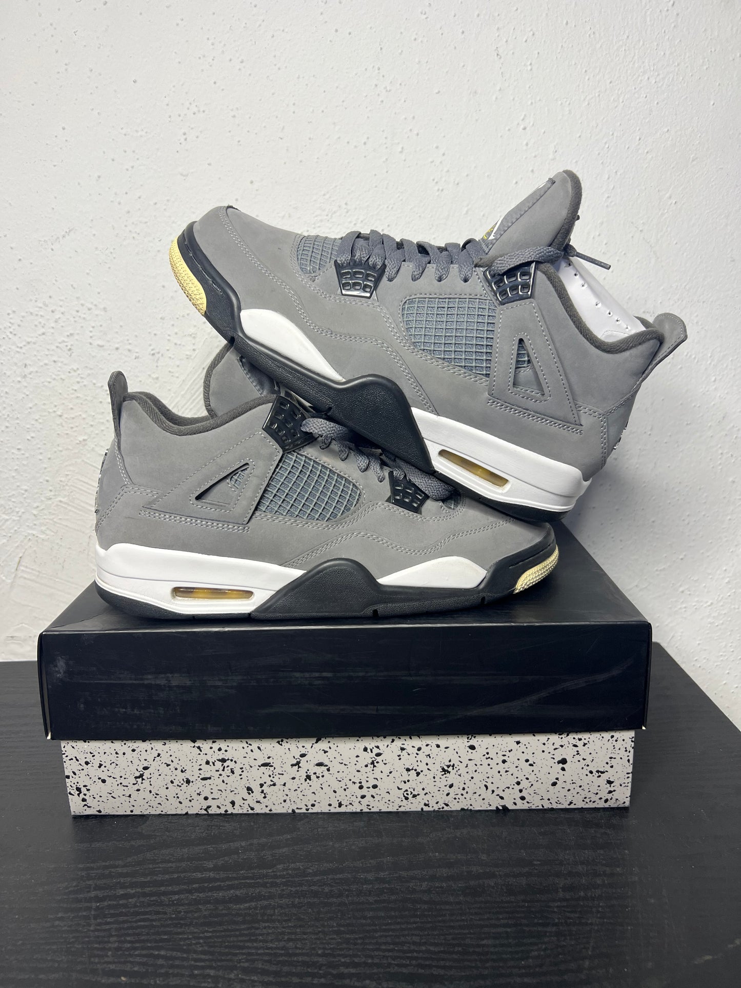 JORDAN 4 COOL GREY (USED)