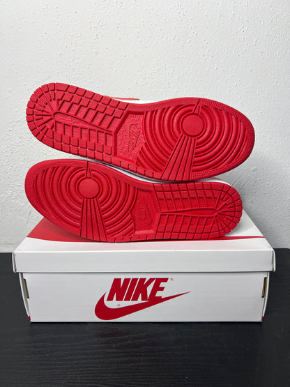 JORDAN 1 HERITAGE