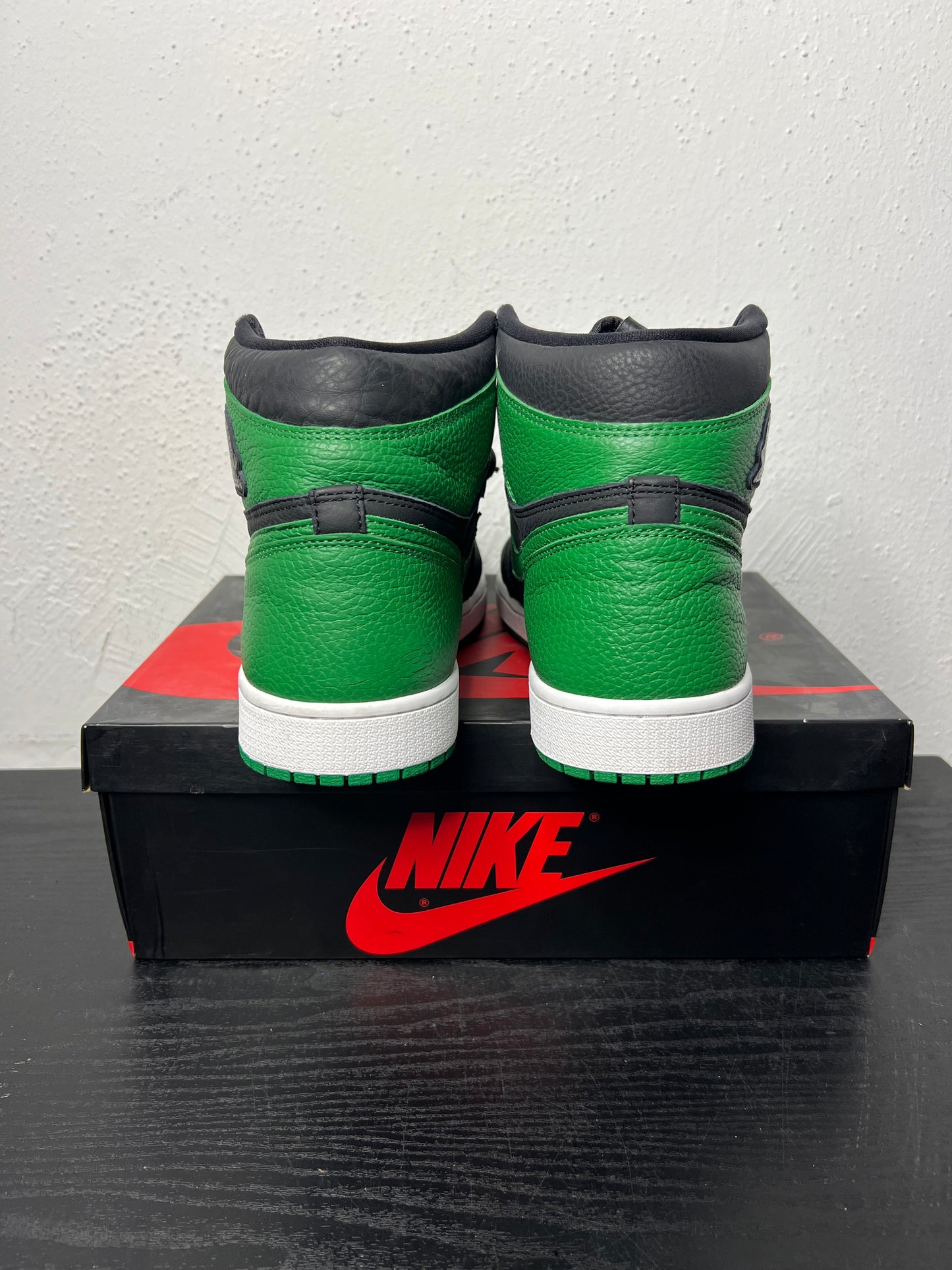JORDAN 1 PINE GREEN 2.0 (USED)