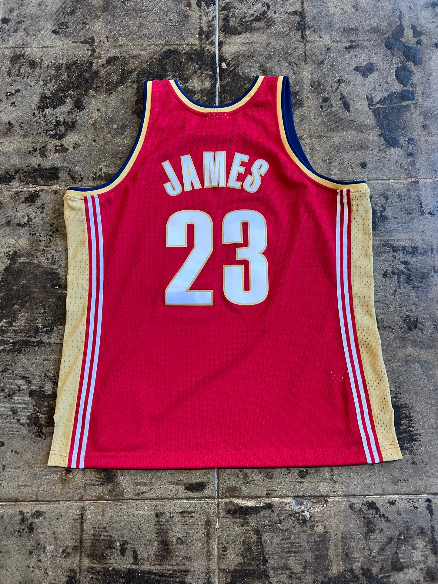 NBA CLEVELAND CAVALIERS JAMES JERSEY