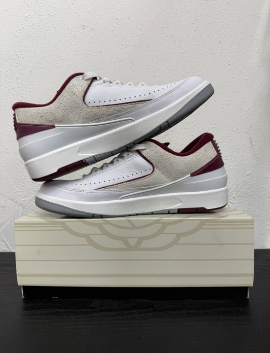 JORDAN 2 CHERRYWOOD  LOW USED