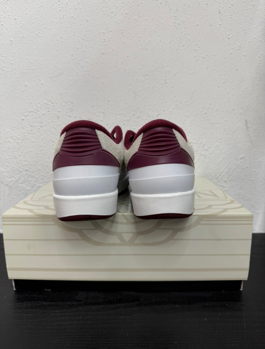 JORDAN 2 CHERRYWOOD  LOW USED