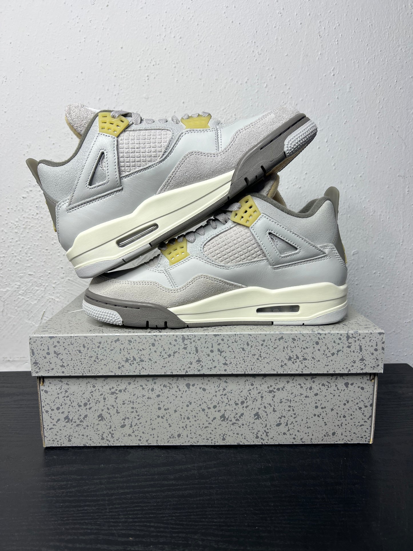 JORDAN 4 CRAFT PHOTON DUST