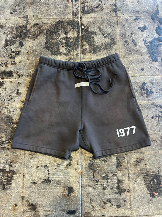 ESSENTIAL SHORT 1977 BROWN