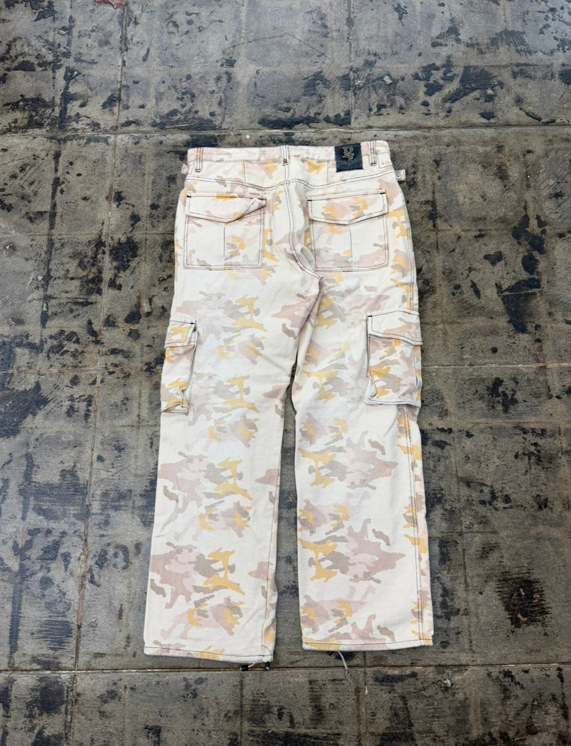 PHAT FARM CAMO CARGO PANTS