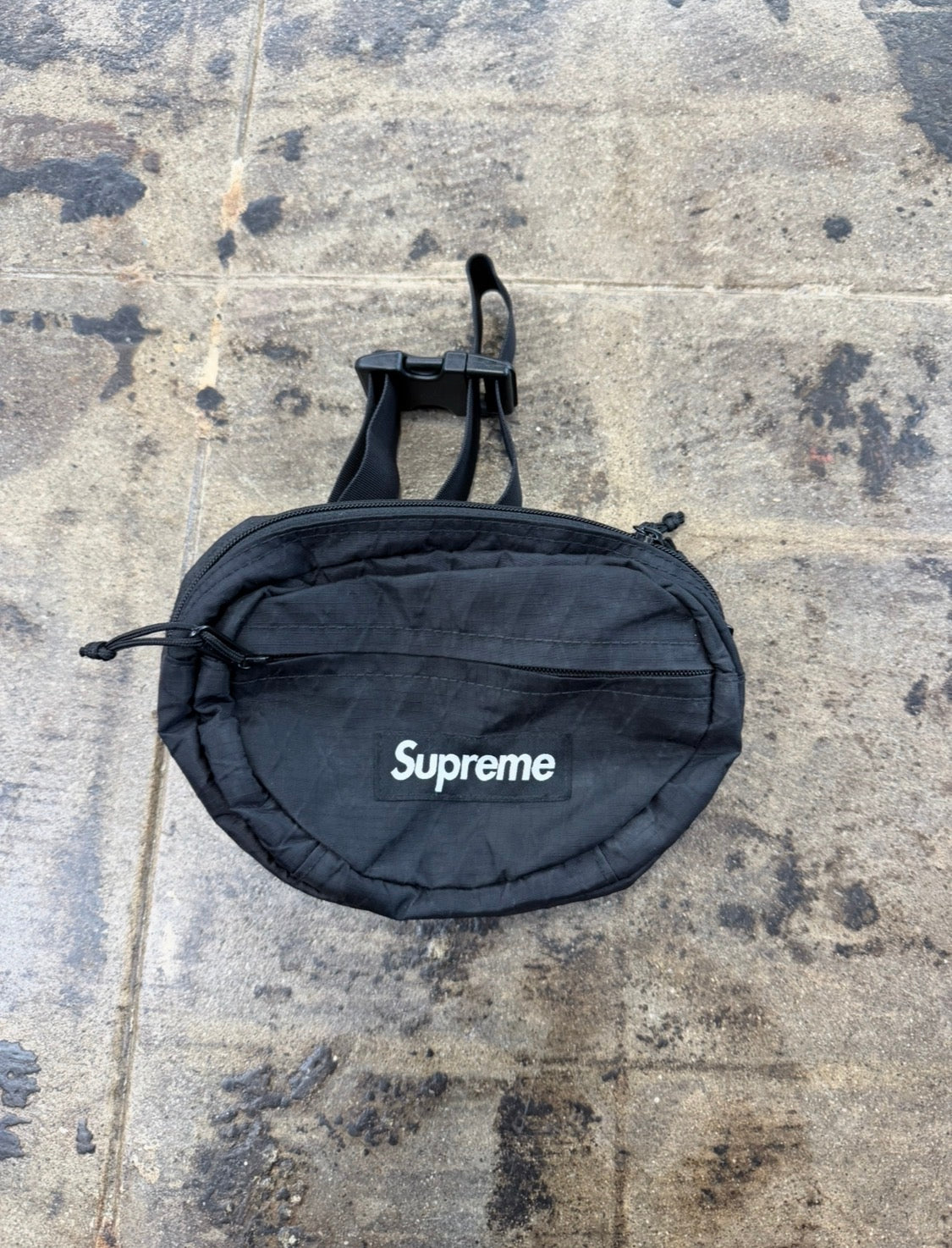 SUPREME WAIST BAG FW18