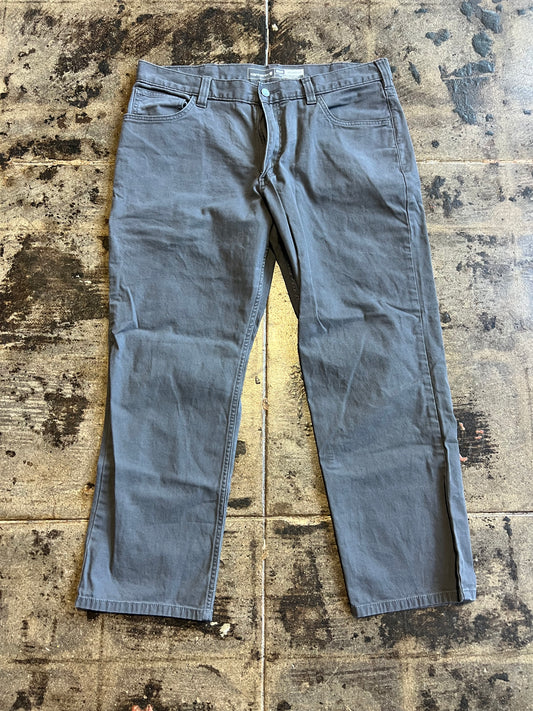 GRAY CARHARTT PANTS