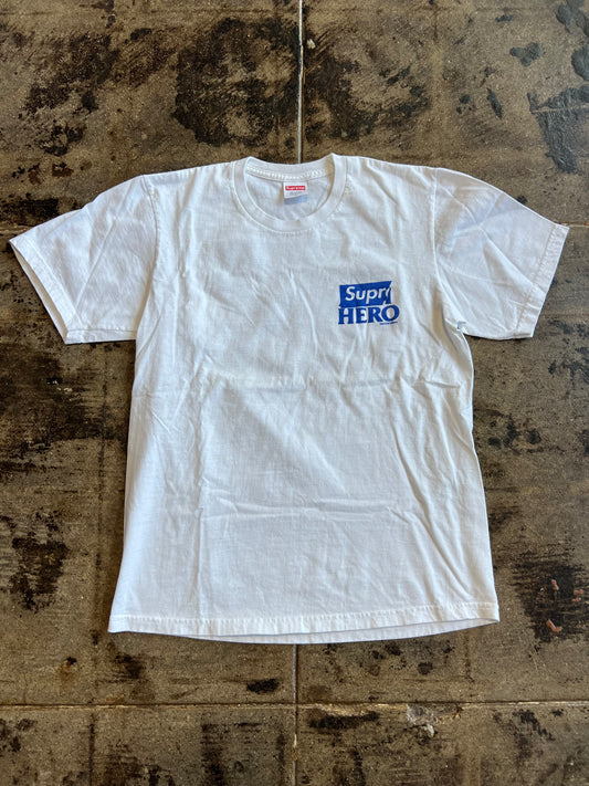 SUPREME ANTIHERO DOG TEE