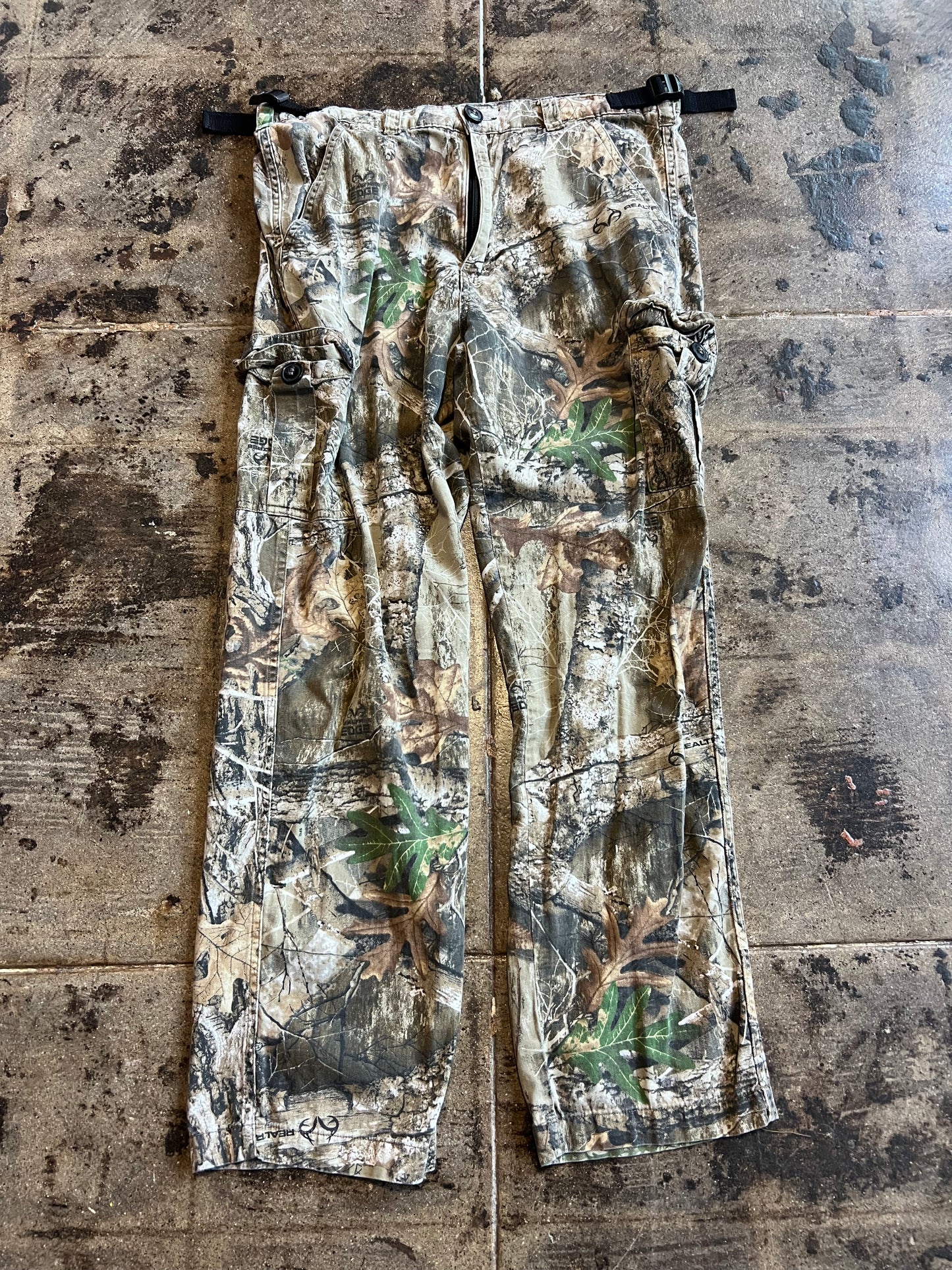 REAL TREE CARGO PANTS