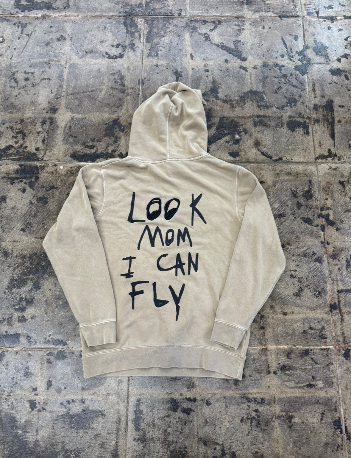 TRAVIS SCOTT LOOK MOM I CAN FLY HOODIE