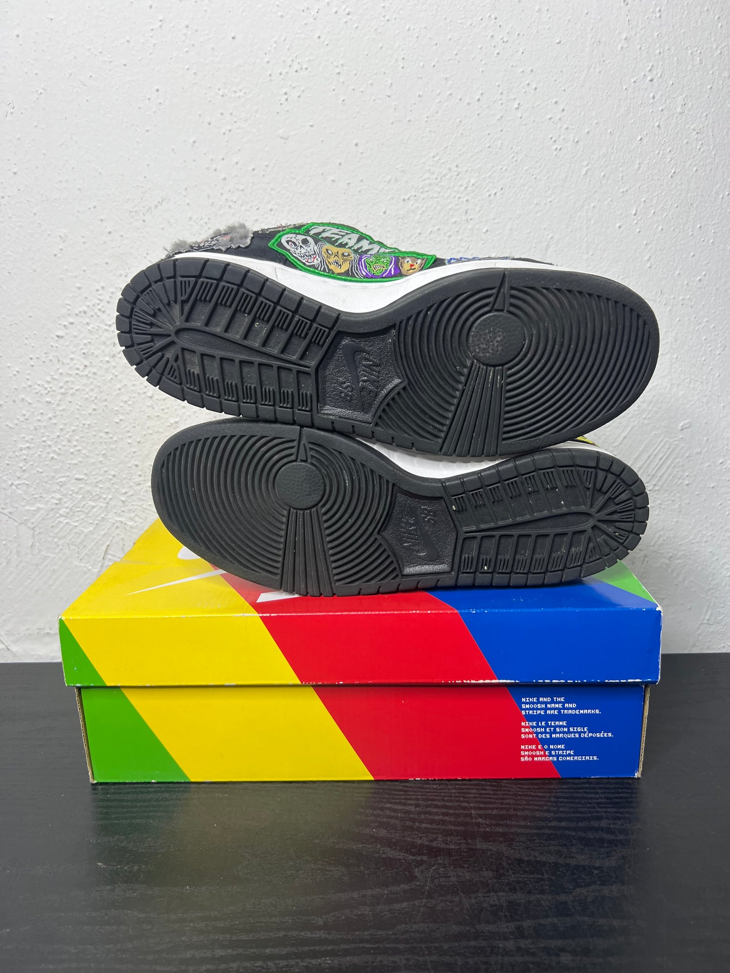 DUNK LOW SB NECKFACE (USED)