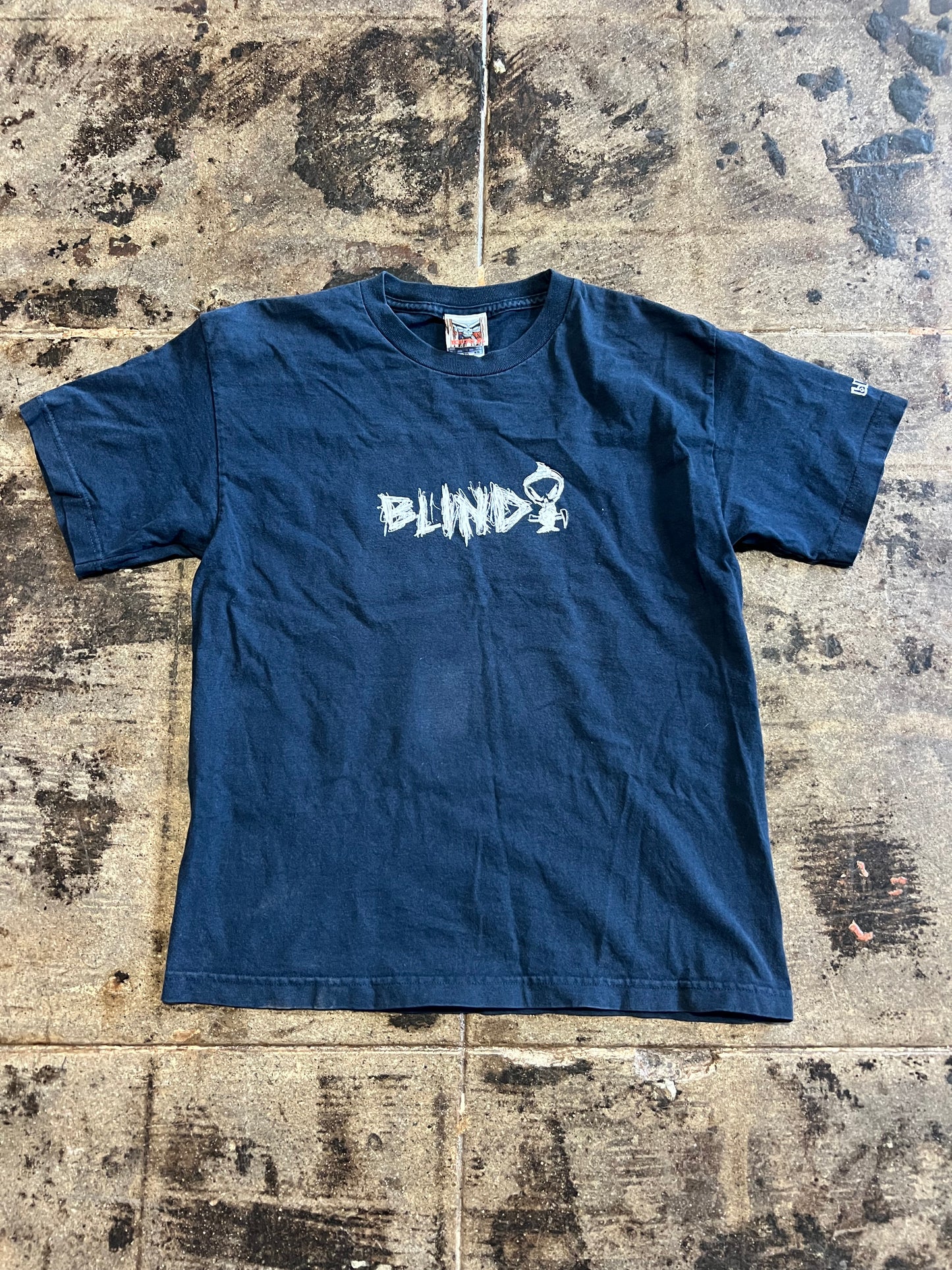 NAVY BLIND TEE
