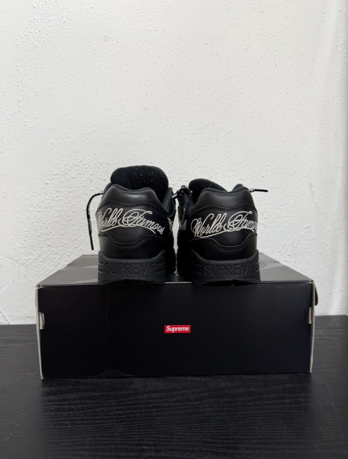 SUPREME AIR MAX 1 BLK/WHT (USED)