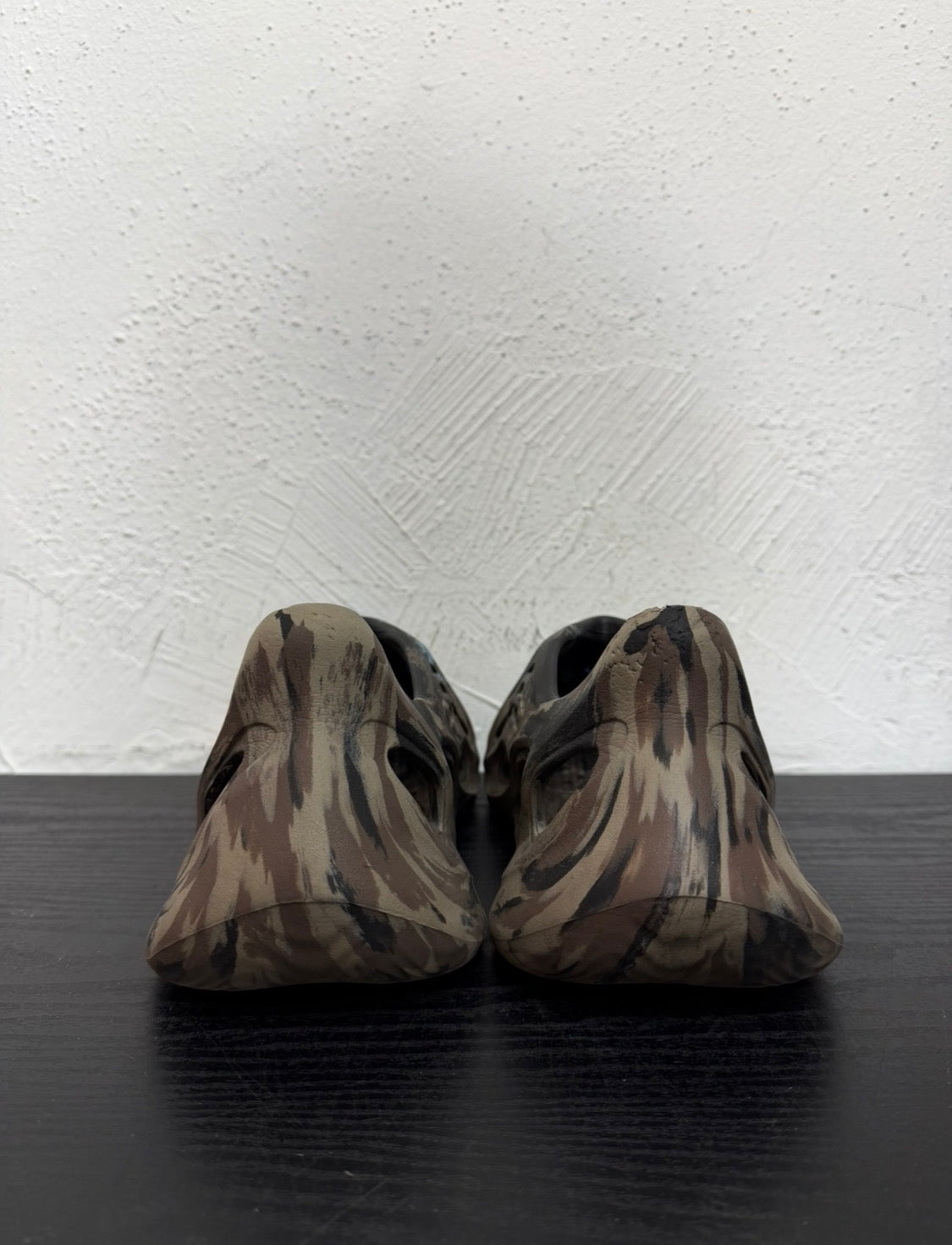 YEEZY FOAM RUNNER MX CINDER (USED, NB)