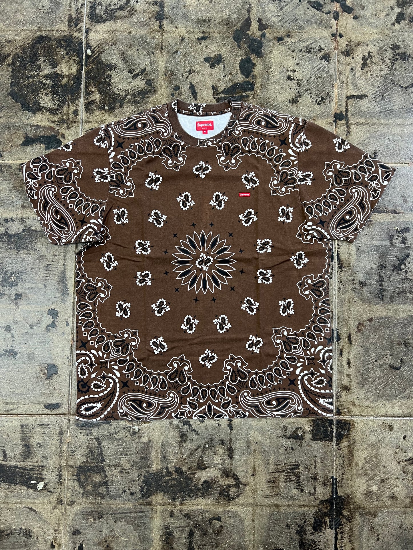 BROWN SUPREME BANDANA SILK TEE