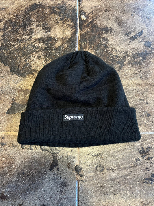 SUPREME S LOGO BEANIE BLACK