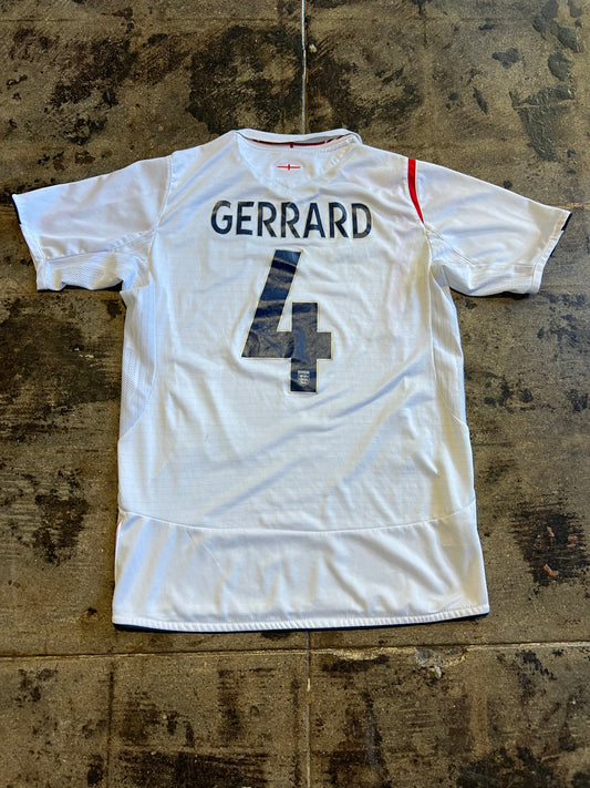 UMBRO 04/06 ENGLAND GERRARD HOME JERSEY